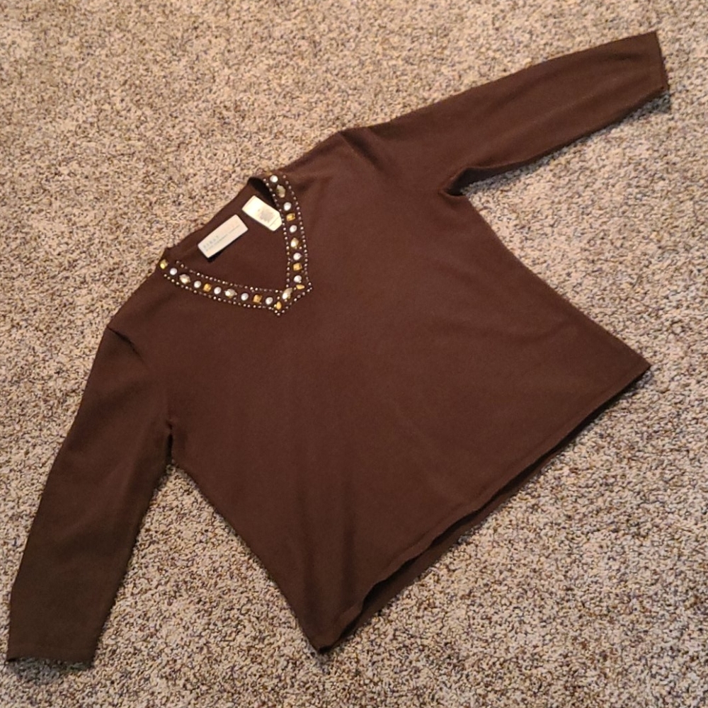 Brown beaded v-neck Liz Claiborne sweater Size M